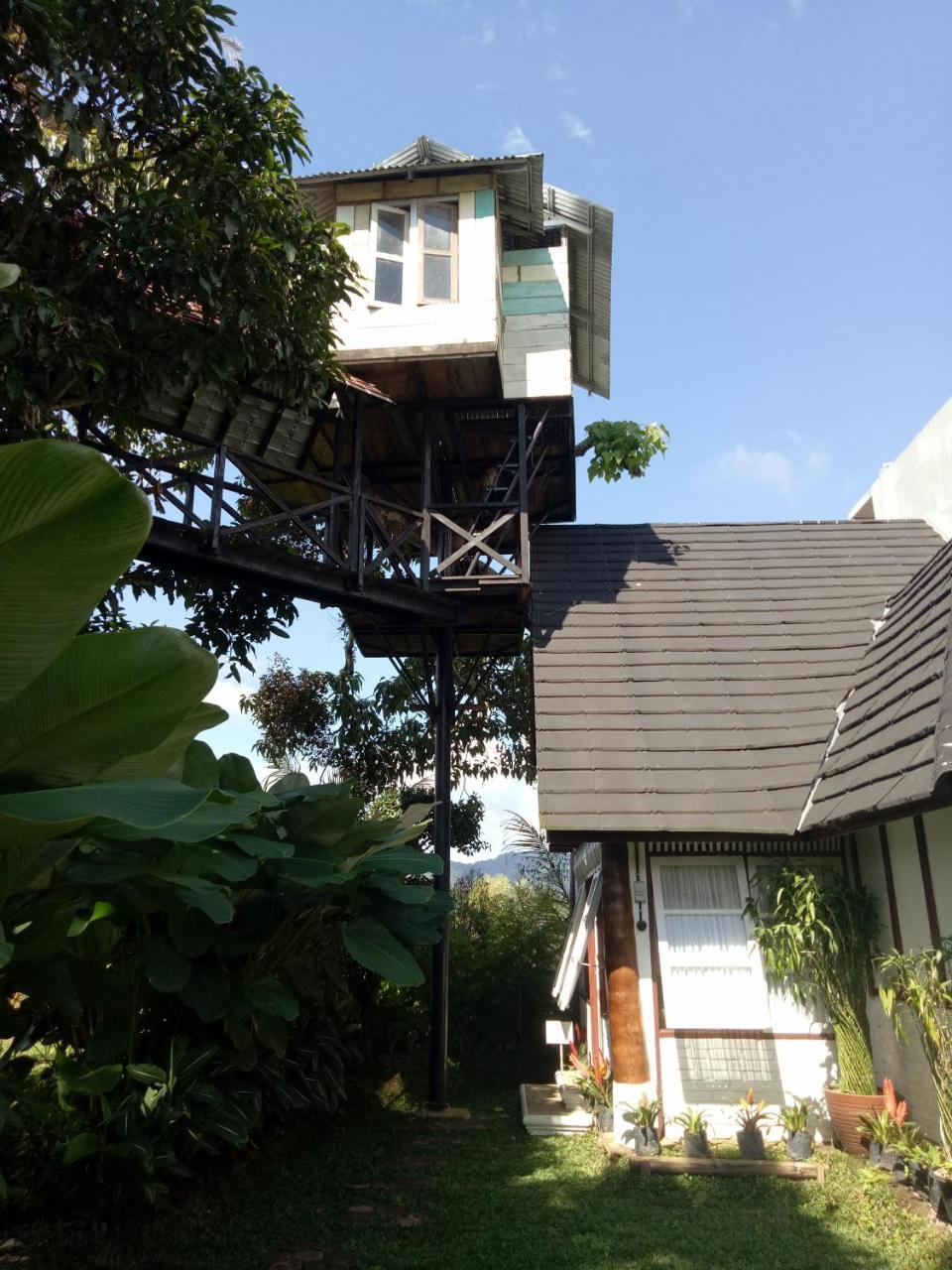 Rumah Pakankamih Bukittinggi Luaran gambar